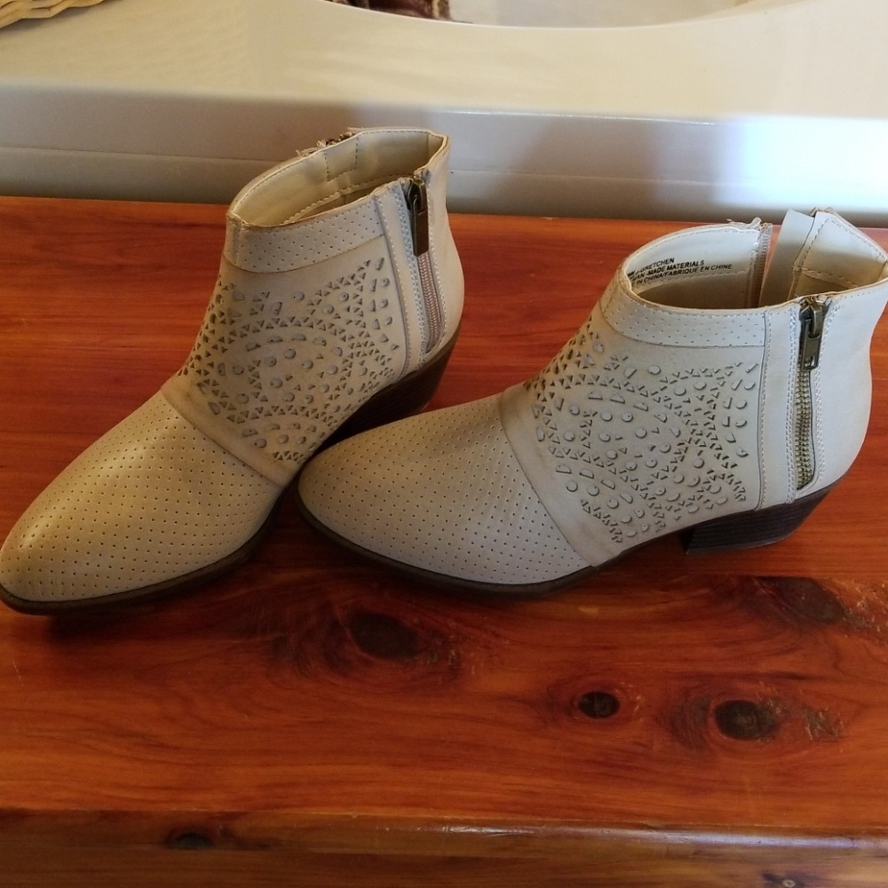 Never worn